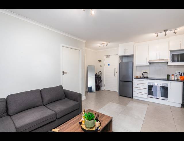 2 BEDROOM APARTMENT TO LET IN OBSERVATORY
